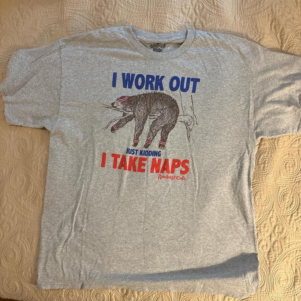 RAINFOREST CAFE Sloth Work Out Nap Gray Souvenir Animal Crew TSHIRT Size XLarge